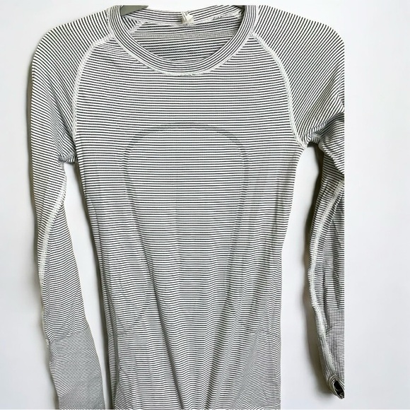 Lululemon Swiftly Tech Long Sleeve 2.0 Sz 4 In Tempo Stripe White / Black - Picture 2 of 3